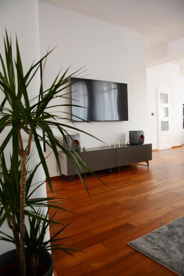 Premium Apartment Near Banska Bystrica Square With Two Big Bedrooms Exterior foto