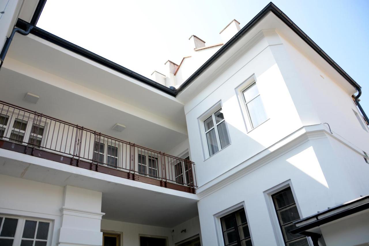 Premium Apartment Near Banska Bystrica Square With Two Big Bedrooms Exterior foto
